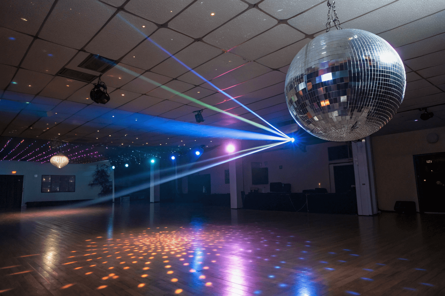 disco ball light beams diagram